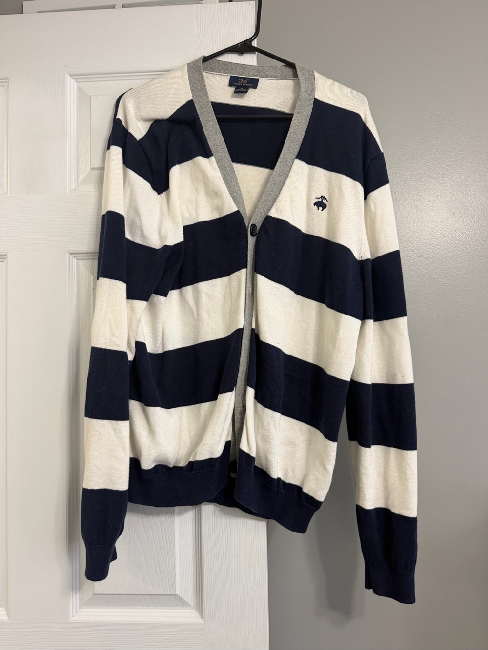 Brooks Brothers Men’s Navy and White Striped V-Neck Cardigan